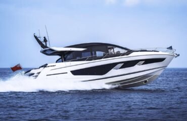 How Yacht Interior Design Shapes the Premium Charter Experience How Yacht Interior Design Shapes the Premium Charter Experience